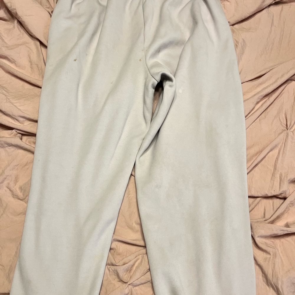Fabletics joggers - Picture 2 of 3